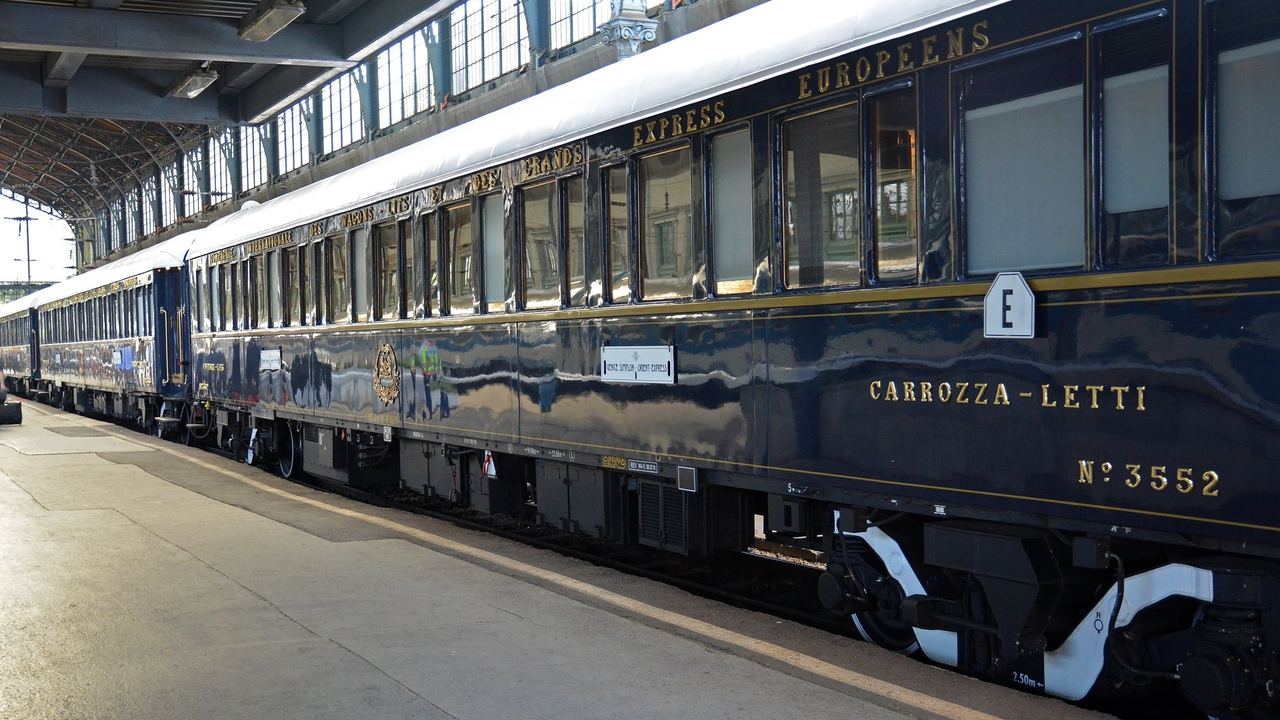 A sleeping car of the Venice Simplon-Orient-Express at the platform